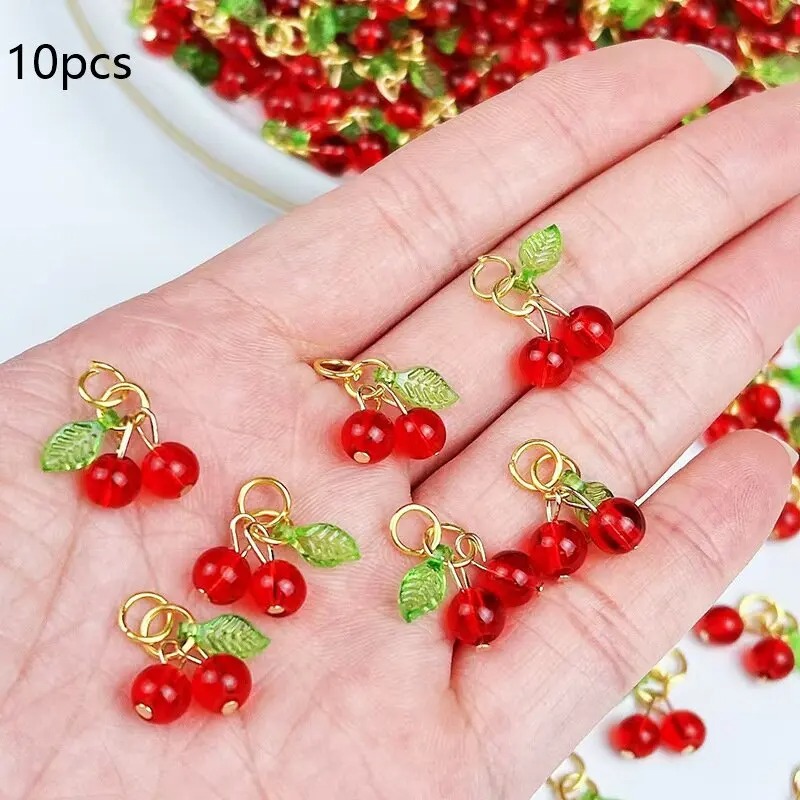 Women Accessories Pack - Lot de 10 pendentifs en acrylique